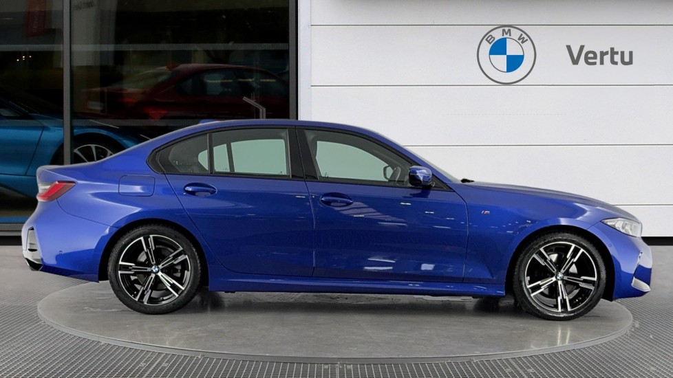 BMW 3 Series 320i M Sport 4dr Step Auto Petrol Saloon - Image 3