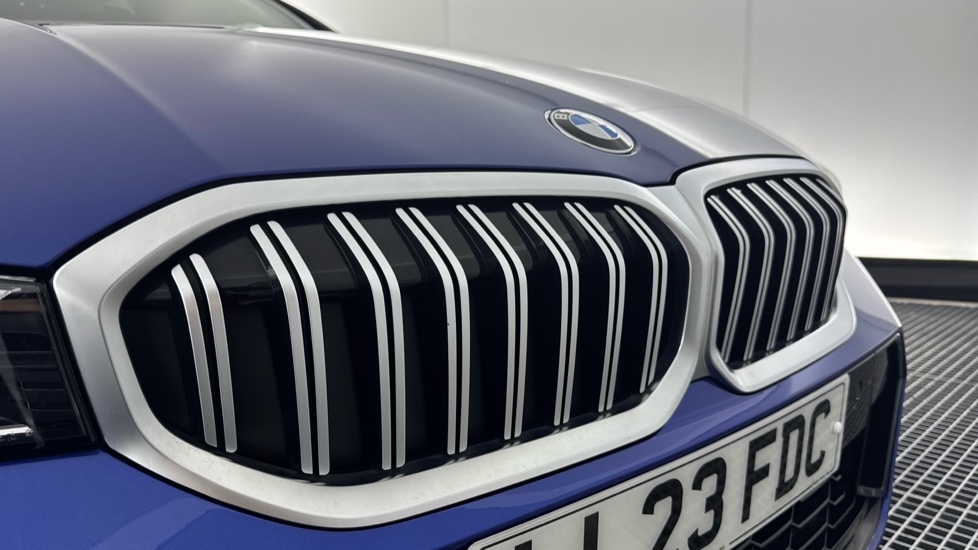 BMW 3 Series 320i M Sport 4dr Step Auto Petrol Saloon - Image 31