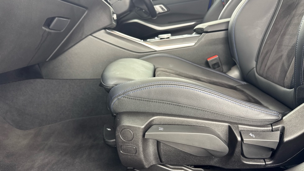 BMW 3 Series 320i M Sport 4dr Step Auto Petrol Saloon - Image 33