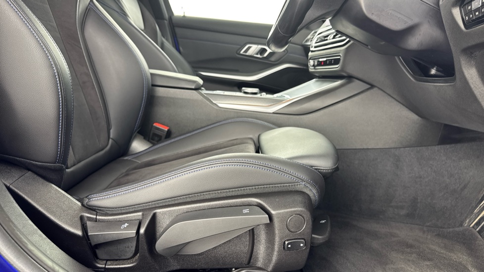 BMW 3 Series 320i M Sport 4dr Step Auto Petrol Saloon - Image 41