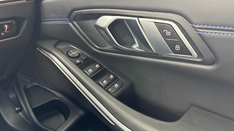 BMW 3 Series 320i M Sport 4dr Step Auto Petrol Saloon - Image 45