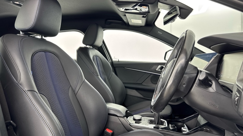 BMW 1 Series 118i [136] M Sport 5dr [Live Cockpit Professional] Petrol Hatchback - Image 11