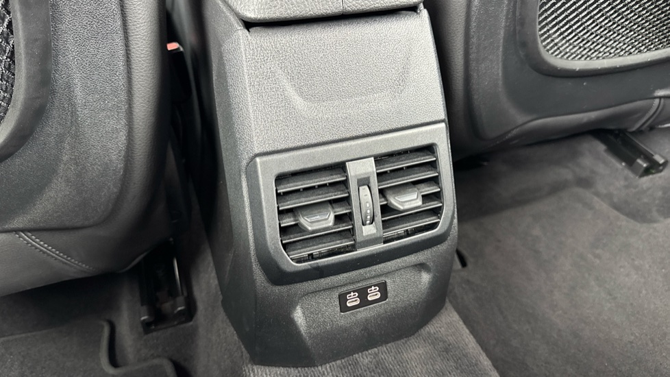 BMW 1 Series 118i [136] M Sport 5dr [Live Cockpit Professional] Petrol Hatchback - Image 39