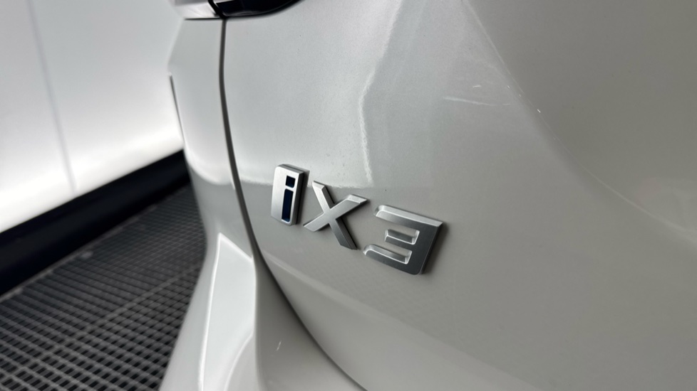 BMW iX3 210kW M Sport Pro 80kWh 5dr Auto Electric Estate - Image 25