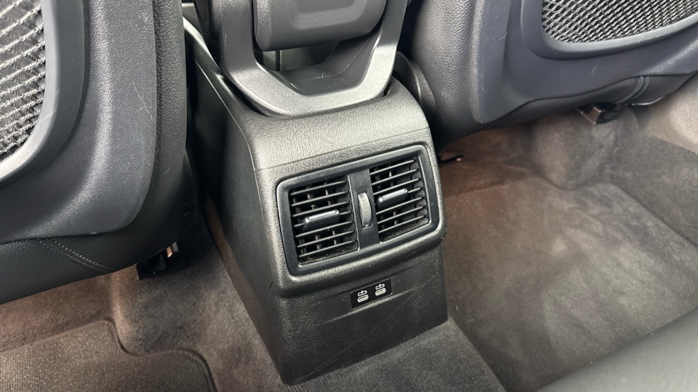 BMW X1 sDrive 18d M Sport 5dr Step Auto Diesel Estate - Image 39
