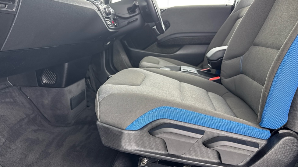 BMW i3 135kW S 42kWh 5dr Auto Electric Hatchback - Image 31