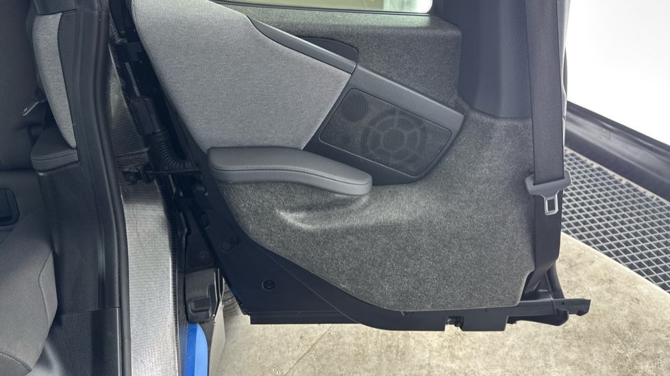 BMW i3 135kW S 42kWh 5dr Auto Electric Hatchback - Image 35