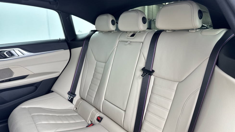 BMW i4 250kW eDrive40 M Sport 83.9kWh 5dr Auto Electric Hatchback - Image 12