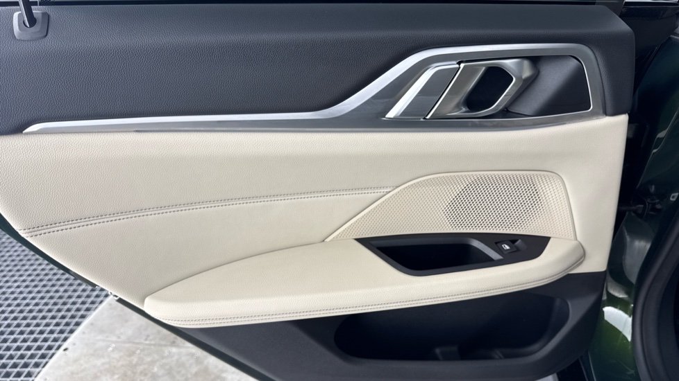 BMW i4 250kW eDrive40 M Sport 83.9kWh 5dr Auto Electric Hatchback - Image 37