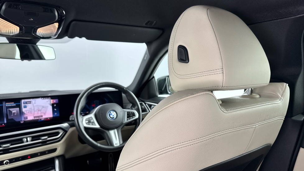 BMW i4 250kW eDrive40 M Sport 83.9kWh 5dr Auto Electric Hatchback - Image 43