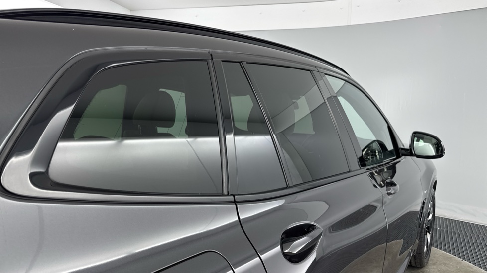 BMW iX3 210kW M Sport Pro 80kWh 5dr Auto Electric Estate - Image 27