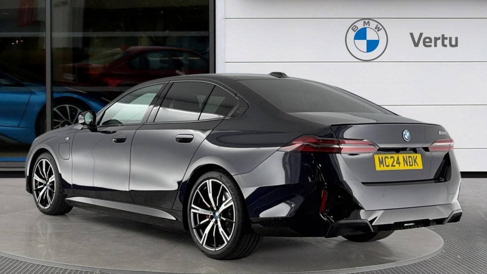 BMW 5 Series 530e M Sport Pro 4dr Auto Saloon - Image 2