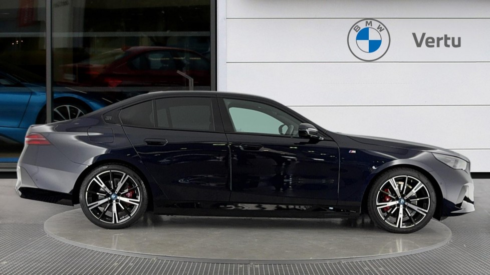 BMW 5 Series 530e M Sport Pro 4dr Auto Saloon - Image 3