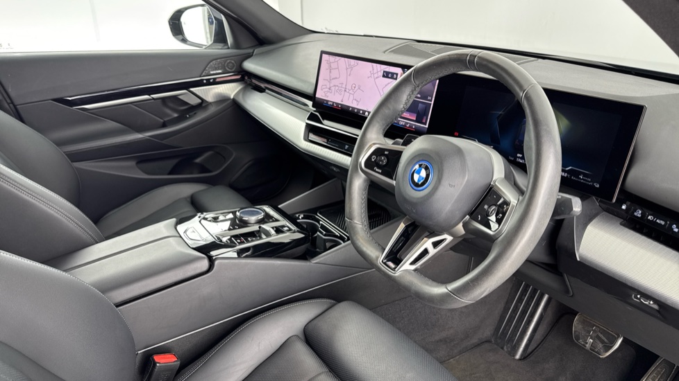 BMW 5 Series 530e M Sport Pro 4dr Auto Saloon - Image 6