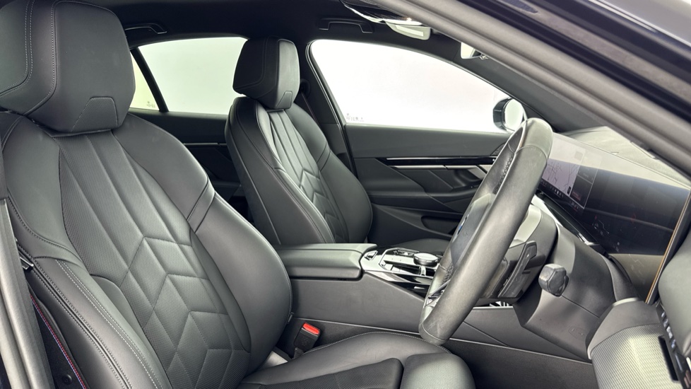 BMW 5 Series 530e M Sport Pro 4dr Auto Saloon - Image 11