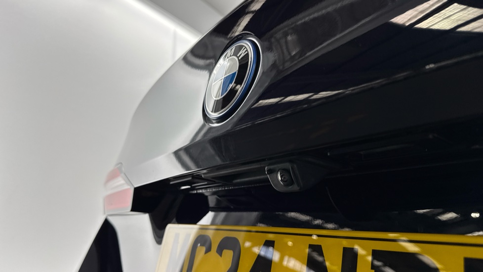 BMW 5 Series 530e M Sport Pro 4dr Auto Saloon - Image 25
