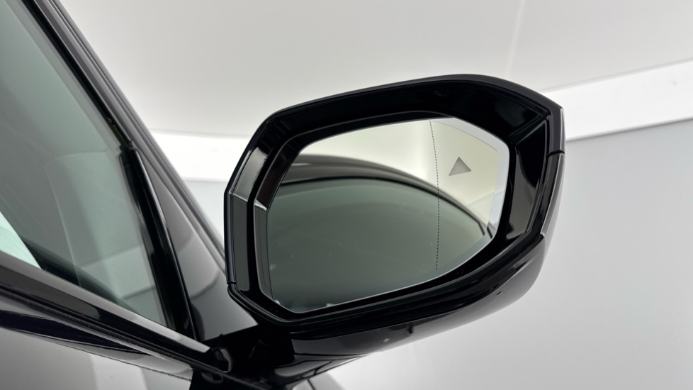 BMW 5 Series 530e M Sport Pro 4dr Auto Saloon - Image 29