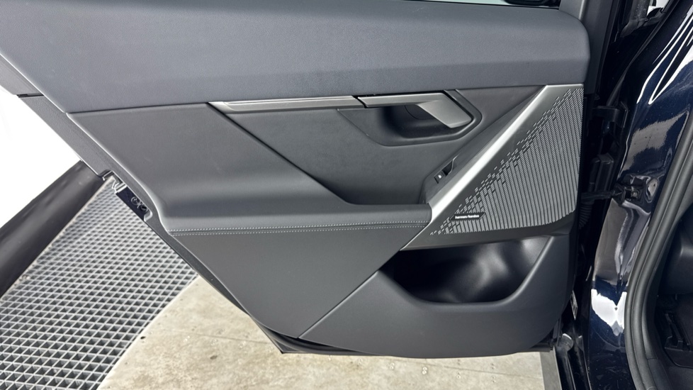 BMW 5 Series 530e M Sport Pro 4dr Auto Saloon - Image 38