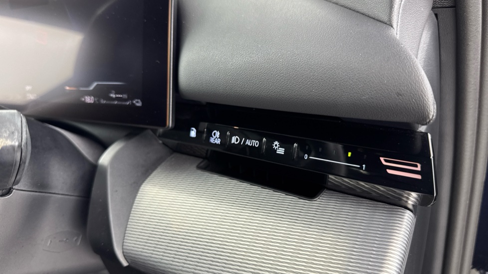 BMW 5 Series 530e M Sport Pro 4dr Auto Saloon - Image 47