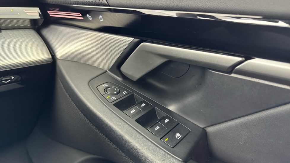 BMW 5 Series 530e M Sport Pro 4dr Auto Saloon - Image 53