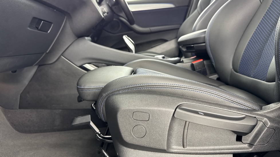 BMW X2 sDrive 20i [178] M Sport 5dr Step Auto Petrol Hatchback - Image 33