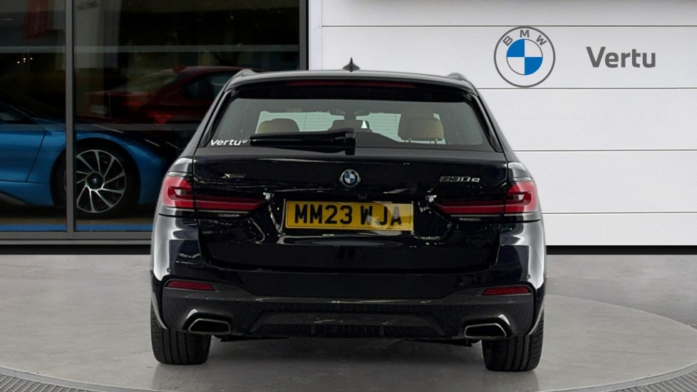 BMW 5 Series 530e xDrive M Sport 5dr Auto [Pro Pack] Estate - Image 15
