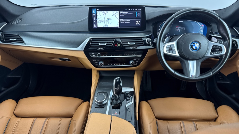 BMW 5 Series 530e xDrive M Sport 5dr Auto [Pro Pack] Estate - Image 4