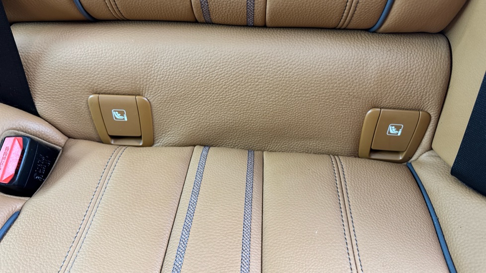 BMW 5 Series 530e xDrive M Sport 5dr Auto [Pro Pack] Estate - Image 39