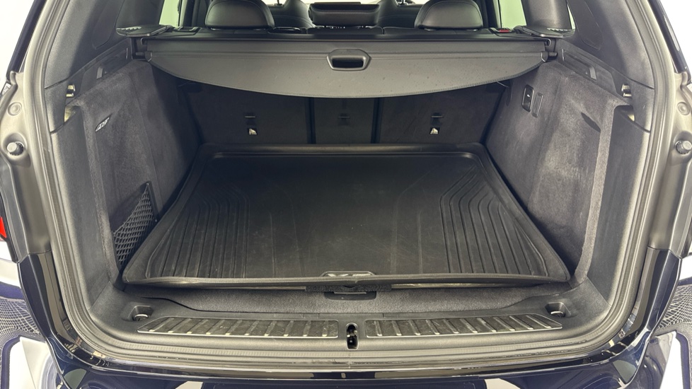BMW iX3 210kW M Sport Pro 80kWh 5dr Auto Electric Estate - Image 13