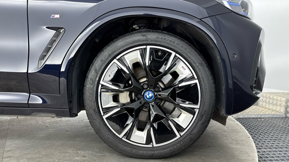 BMW iX3 210kW M Sport Pro 80kWh 5dr Auto Electric Estate - Image 14