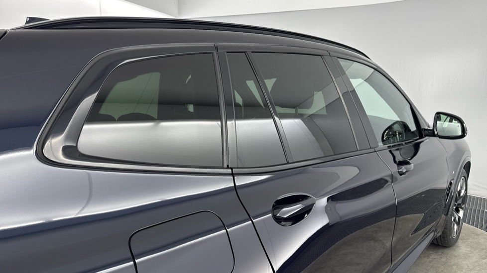 BMW iX3 210kW M Sport Pro 80kWh 5dr Auto Electric Estate - Image 28