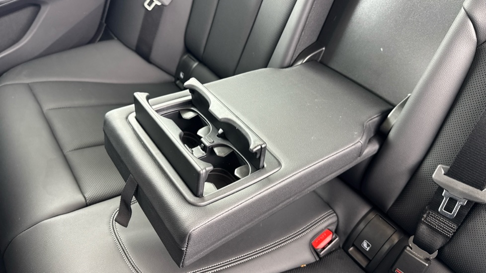 BMW 3 Series 330e 22.3 kWh Sport 4dr Step Auto Saloon - Image 38
