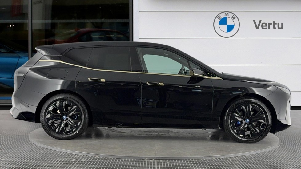 BMW iX 385kW xDrive50 M Sport 111.5kWh 5dr Auto Electric Estate - Image 3