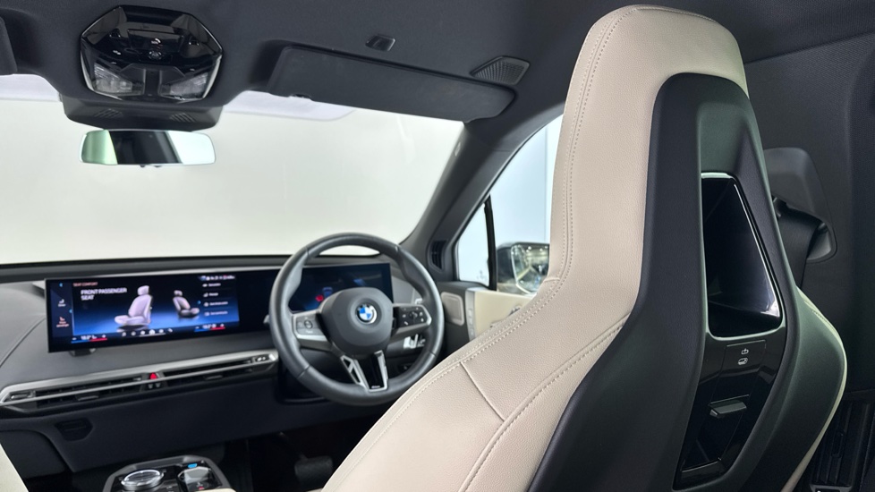 BMW iX 385kW xDrive50 M Sport 111.5kWh 5dr Auto Electric Estate - Image 45