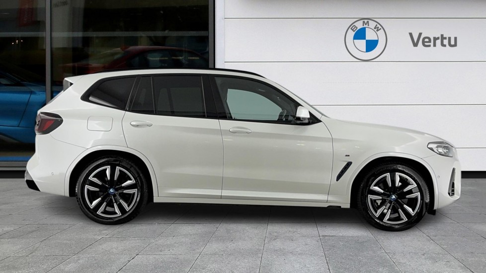 BMW iX3 210kW M Sport 80kWh 5dr Auto Electric Estate - Image 3
