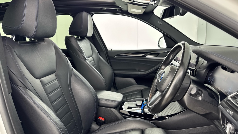 BMW iX3 210kW M Sport 80kWh 5dr Auto Electric Estate - Image 11
