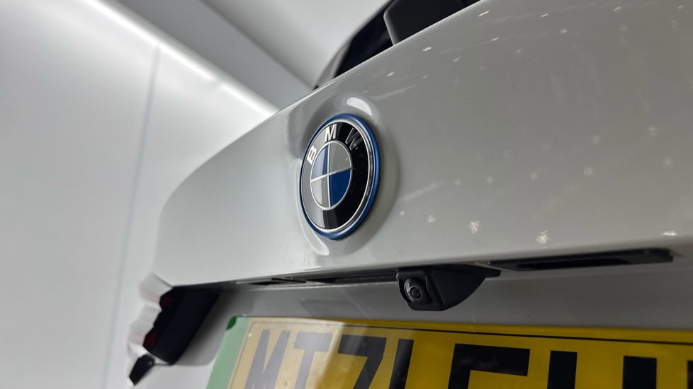 BMW iX3 210kW M Sport 80kWh 5dr Auto Electric Estate - Image 24
