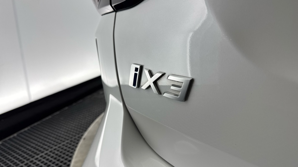 BMW iX3 210kW M Sport 80kWh 5dr Auto Electric Estate - Image 25