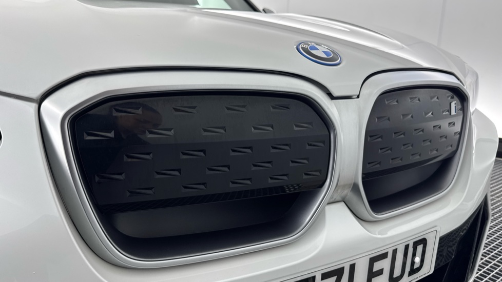 BMW iX3 210kW M Sport 80kWh 5dr Auto Electric Estate - Image 34