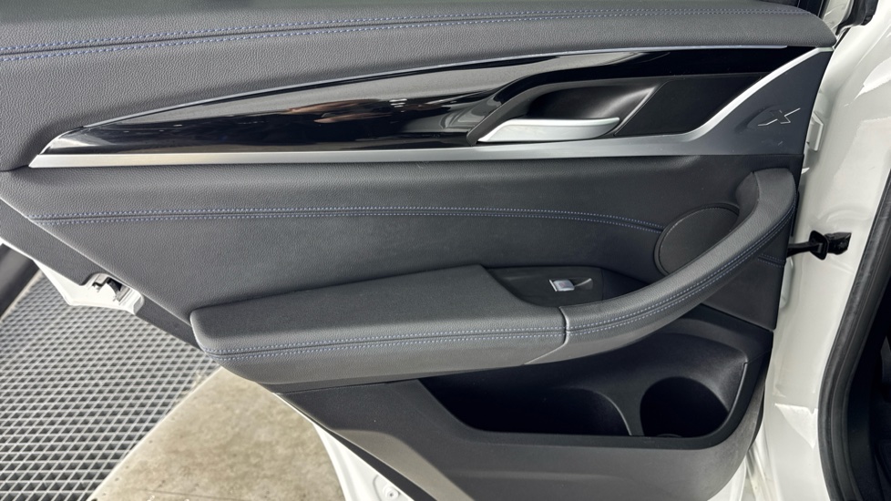 BMW iX3 210kW M Sport 80kWh 5dr Auto Electric Estate - Image 39