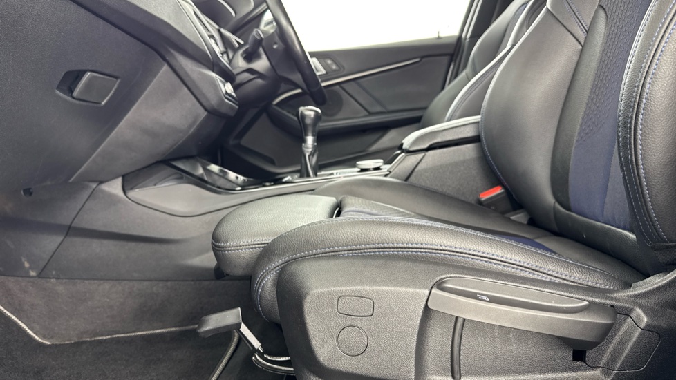 BMW 1 Series 118i [136] M Sport 5dr [Live Cockpit Professional] Petrol Hatchback - Image 31
