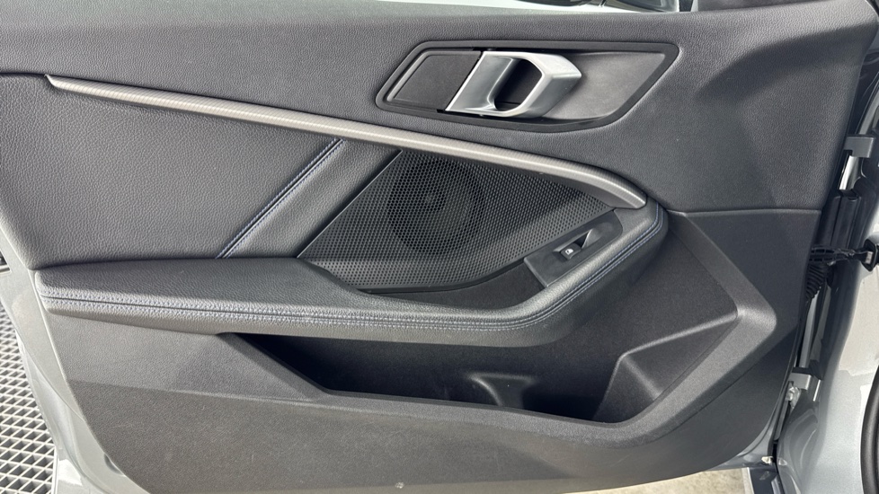 BMW 1 Series 118i [136] M Sport 5dr [Live Cockpit Professional] Petrol Hatchback - Image 33