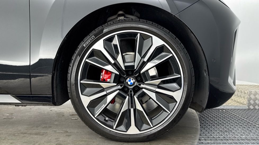 BMW iX 300kW xDrive45 M Sport 101kWh 5dr Auto [Tech/Pro] Electric Estate - Image 14