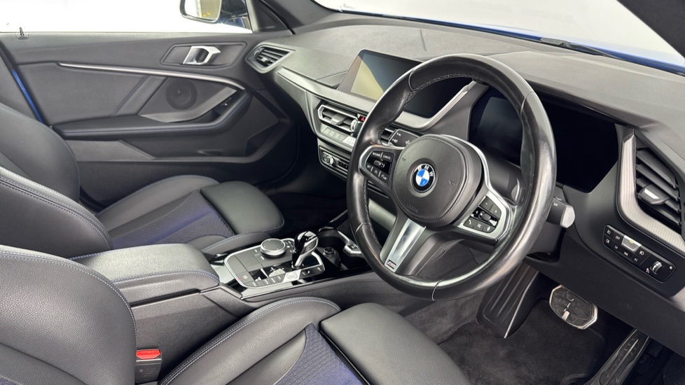 BMW 2 Series 218i [136] M Sport 4dr Petrol Saloon - Image 6