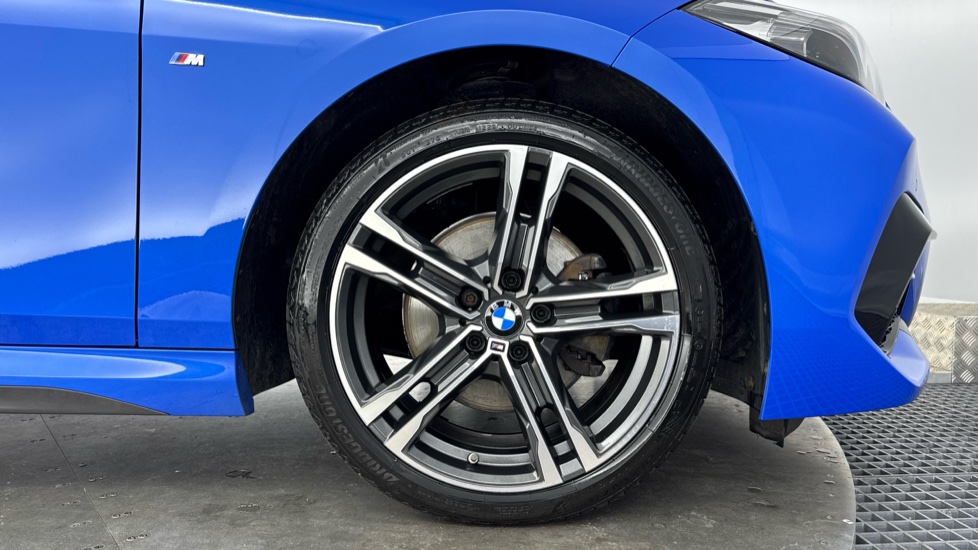 BMW 2 Series 218i [136] M Sport 4dr Petrol Saloon - Image 14