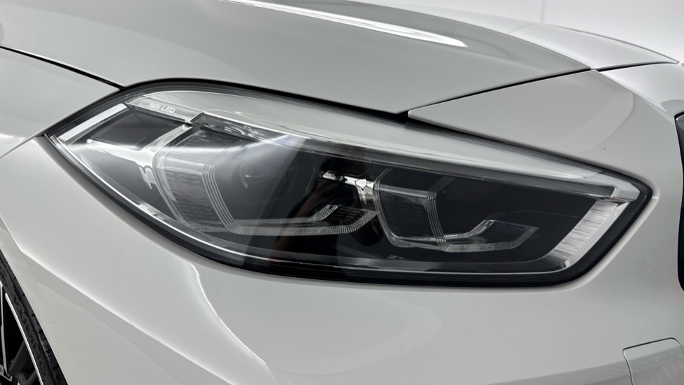 BMW 1 Series M135i xDrive 5dr Step Auto [Pro Pack] Petrol Hatchback - Image 23