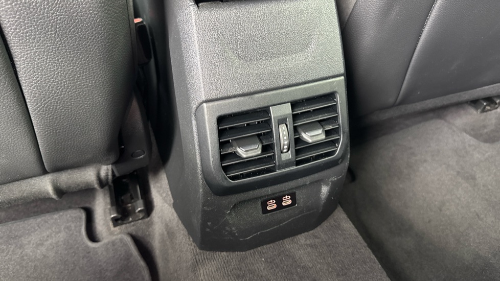 BMW 1 Series M135i xDrive 5dr Step Auto [Pro Pack] Petrol Hatchback - Image 40