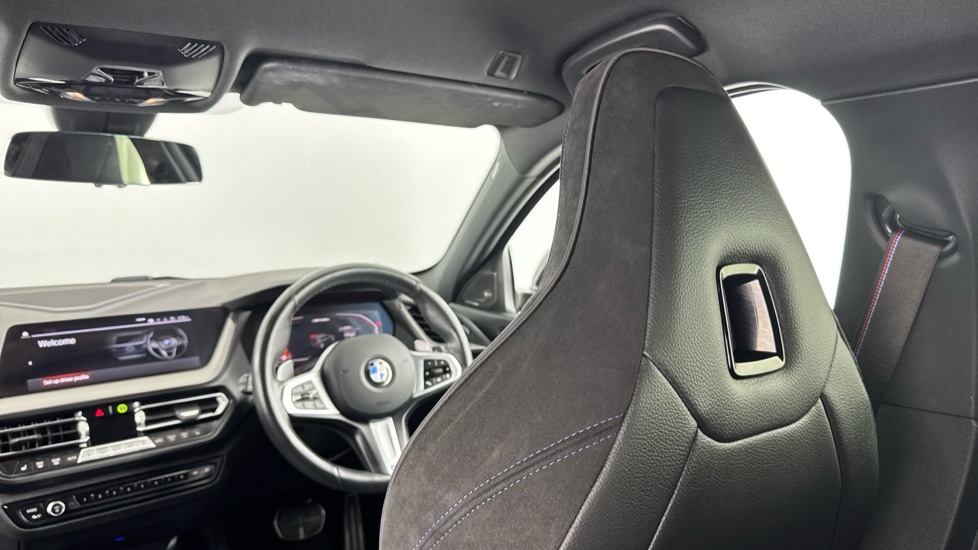 BMW 1 Series M135i xDrive 5dr Step Auto [Pro Pack] Petrol Hatchback - Image 41