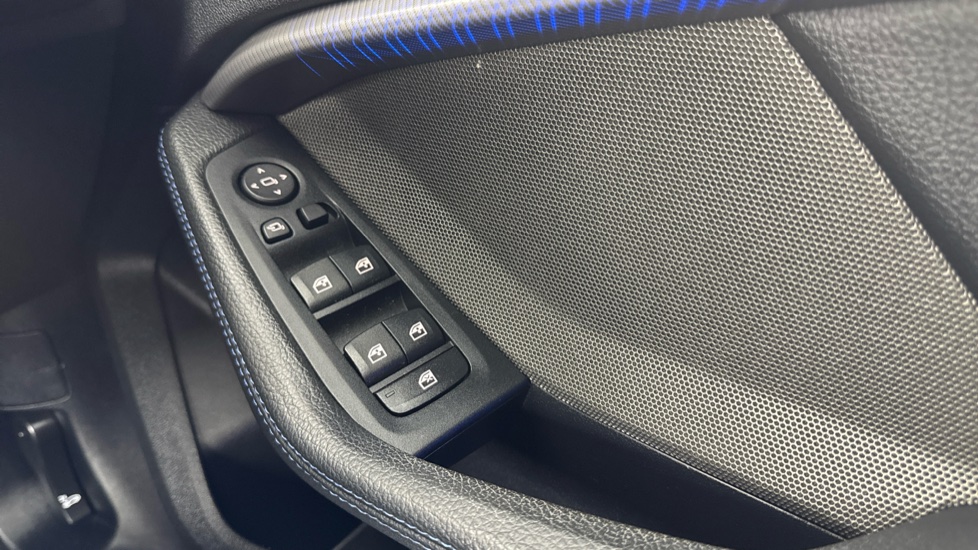 BMW 1 Series M135i xDrive 5dr Step Auto [Pro Pack] Petrol Hatchback - Image 51
