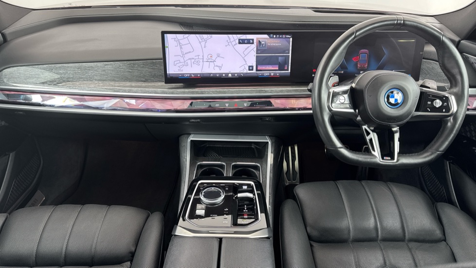 BMW 7 Series 750e xDrive M Sport 4dr Auto [Executive Pack] Saloon - Image 4